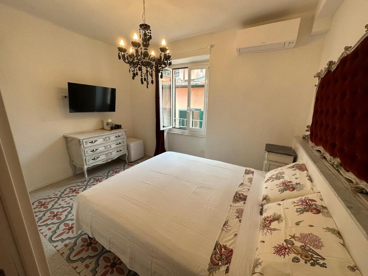 Bed and Breakfast Elegante Stanza Rossa Mottino23 Lerici Zewnętrze zdjęcie
