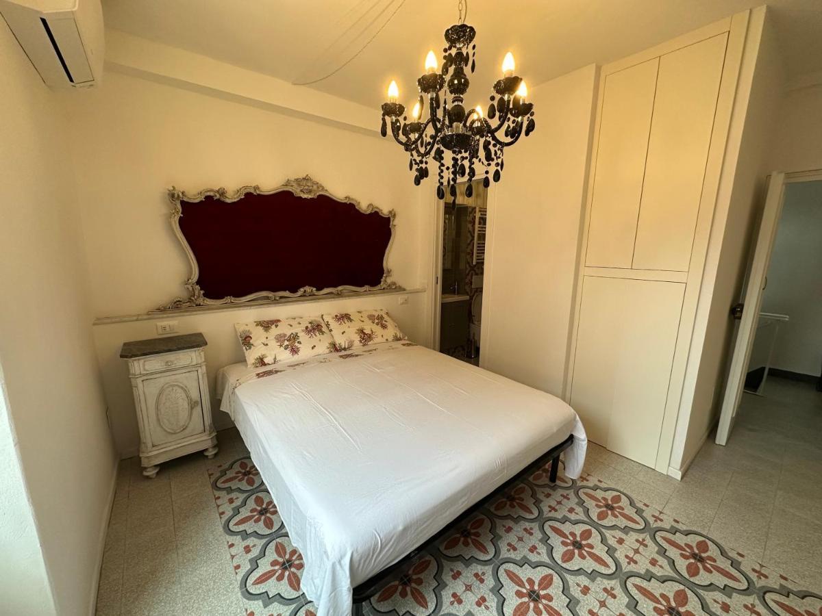 Bed and Breakfast Elegante Stanza Rossa Mottino23 Lerici Zewnętrze zdjęcie
