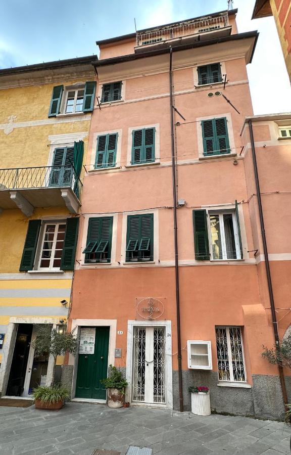 Bed and Breakfast Elegante Stanza Rossa Mottino23 Lerici Zewnętrze zdjęcie